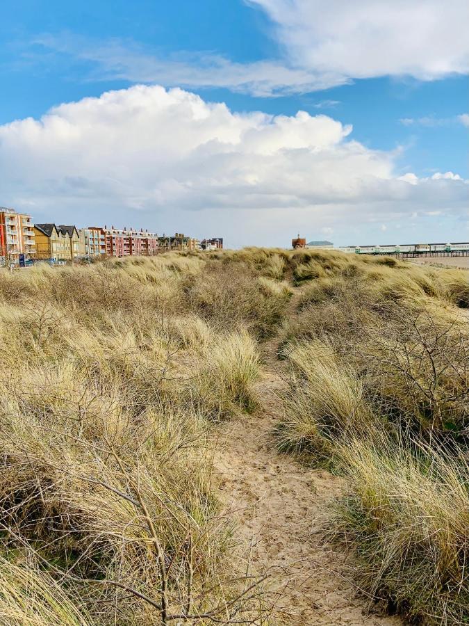 Beach Shore - SEA VIEWS Lytham St Annes Exterior foto